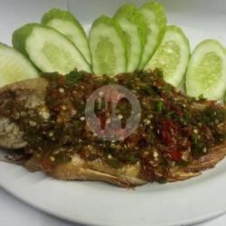 Mujaer Goreng (sambel Pecak)