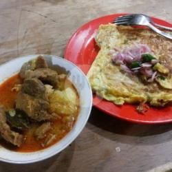 Martabak 2 Telor Kuah Kari