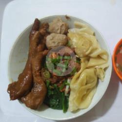 Mie Ayam Bakso Pangsit Ceker