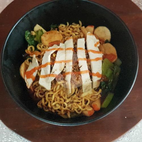 Mie Ramen Goreng Ayam Jamur