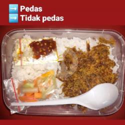 Nasi Putih Daging Sapi Suwir