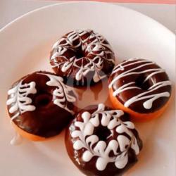 Donat Coklat Isi 4