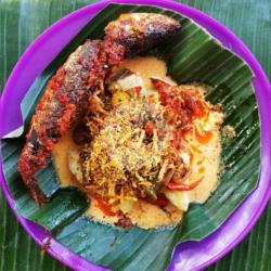 Lontong Ikan Sambal