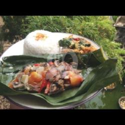 Nasi   Pepes Ikan Pedak   Lalap 23