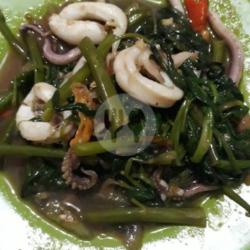 Cah Kangkung Cumi