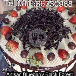 Blueberry Black Forest Ukuran 25 Cm