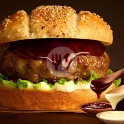 Smoked Beef Black Paper Saus Burger