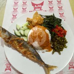 Nasi Ikan Layang