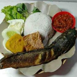 Nasi Pecel Lele Tahu Tempe