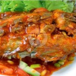 Ikan Bawal Pedas Manis , Nasi