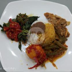 Nasi Padang Telur Balado