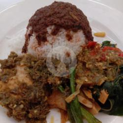 Nasi Rendang Ati Sapi