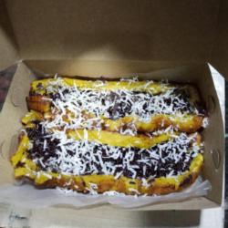 Pisang Gencet Coklat Keju Susu