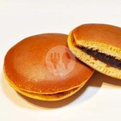 Dorayaki Coklat