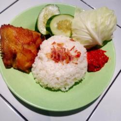 Nasi Ayam Goreng Sambal Terasi / Bawang (lgsg Kasih Note Pilihan Sambalnya)