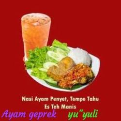 Paket Nasi Ayam Penyet,tempe Tahu, Es Teh Manis