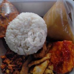 Nasi Ikan Asin Sambal   Tahu Tempe Goreng