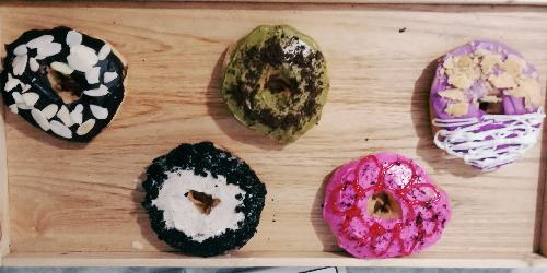 Kobo Donuts, Jl Kejaksaan No 20A Pondok Bambu Jakarta Timur