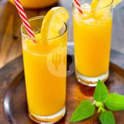 Iced Fresh Mango Lemonade