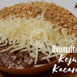 Martabak Bangka Ovomaltine Keju Kacang