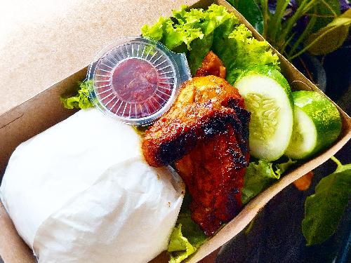 Ayam Bakar East Java, Ciracas