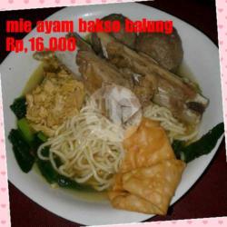 Mie Ayam Bakso (sapi / Ayam) Balung Sapi