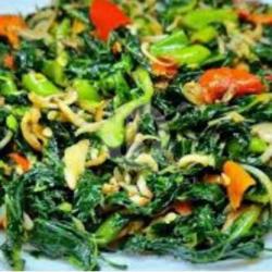 1 Porsi Oseng Daun Singkong