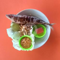 Ikan Laut Goreng Komplit