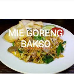 Mie Goreng Pedas   Bakso