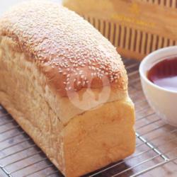 Sesame Sweet Bread