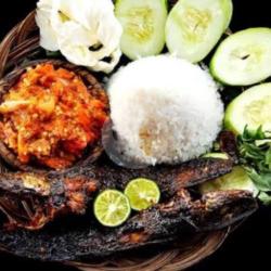 Nasi Lele Bakar Bumbu Merah