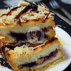 Roti Bakar Pisang Blueberry Keju Susu