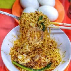 Indomie Becek Telur Bebek