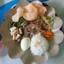 Nasi Pecel Mie (telur Rebus)