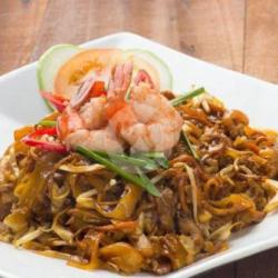 Mie Tiaw Goreng Seafood   Teh Es