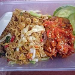 Mie Prek Pedas