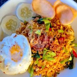 Indomie Goreng Telur