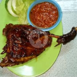 Bebek Bakar