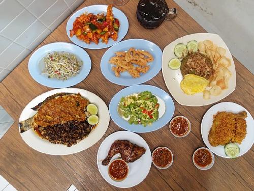WARUNG DAENG, JL BULU KUNYI - GoFood