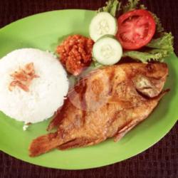 Nasi   Lalapan Ikan