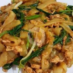 Kwetiaw Kangkung Belacan