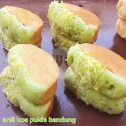 Kue Pukis Keju Pandan Isi 10