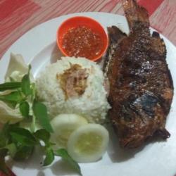 Nila Bakar Madu Nasi