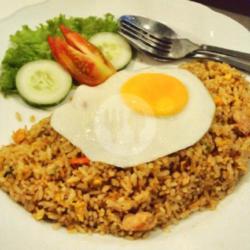 Nasi Goreng Telur   Ice Lemon Tea / Air Timun Segar