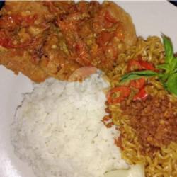 Nasi Indomie Ayam Geprek