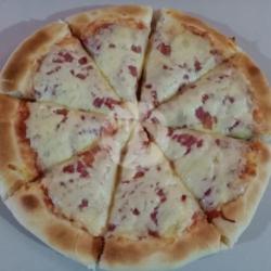 Pizza Peperoni Medium