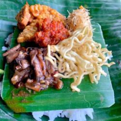 Nasi Jinggo Cumi-cumi