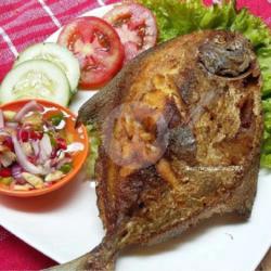 Ikan Cuek Goreng Kering