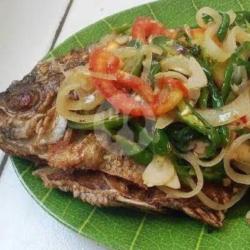 Ikan Nila Tumis Cabe Iris