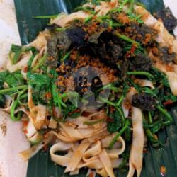 Kwetiau Goreng Kangkung Terasi